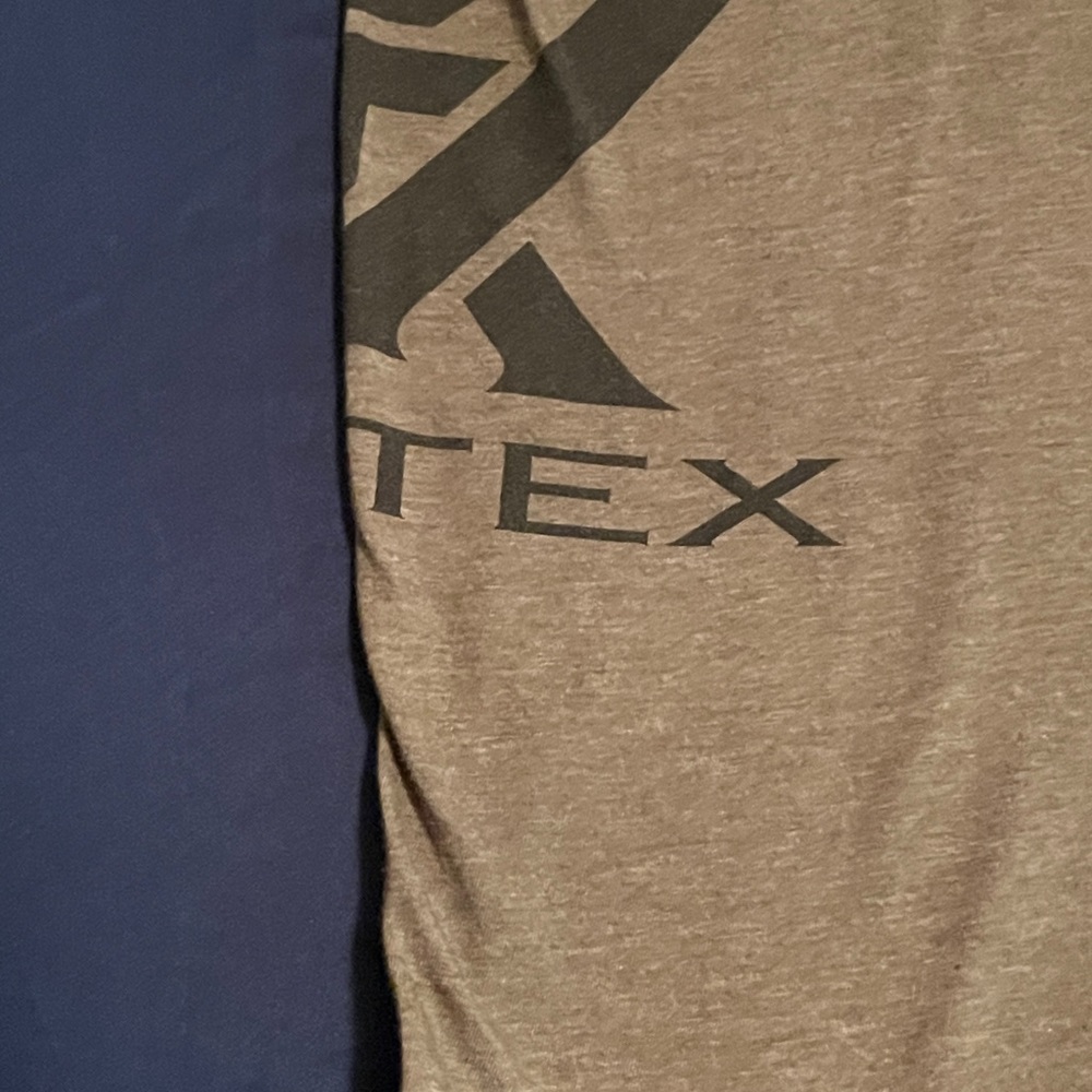 Vortex Mens Medium army green T-Shirt